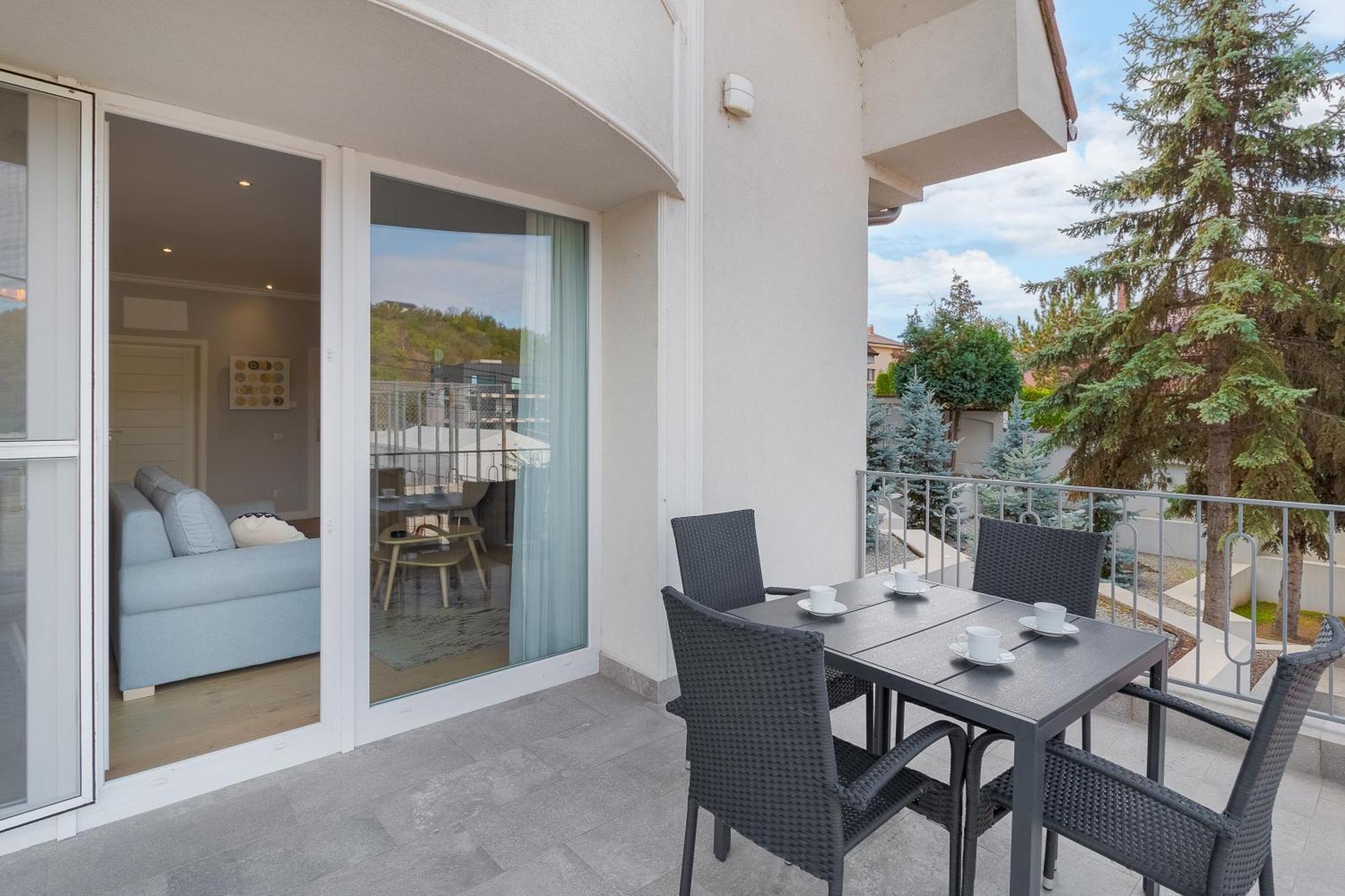 Dozsa Residence Oradea Luaran gambar