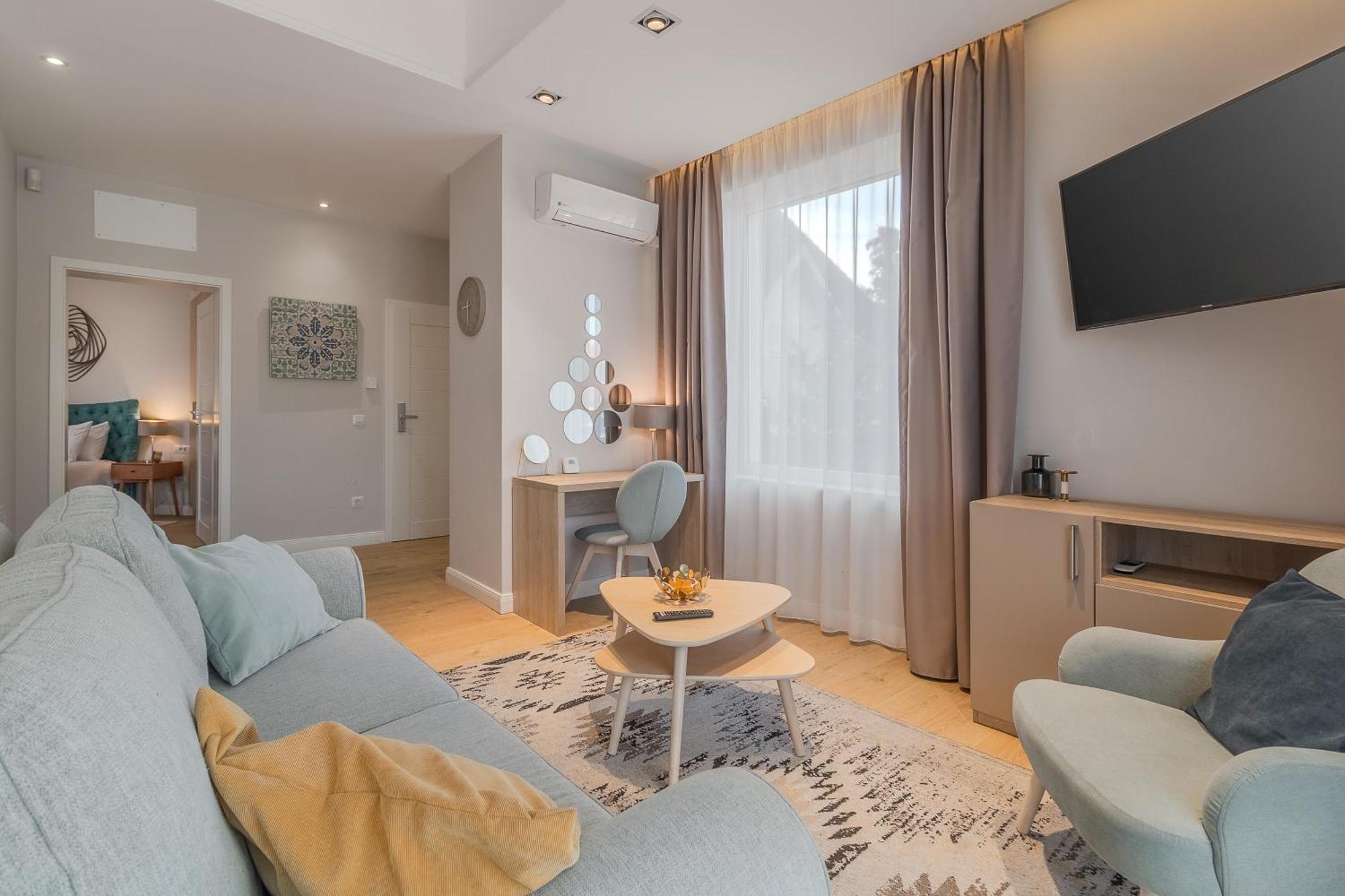 Dozsa Residence Oradea Luaran gambar