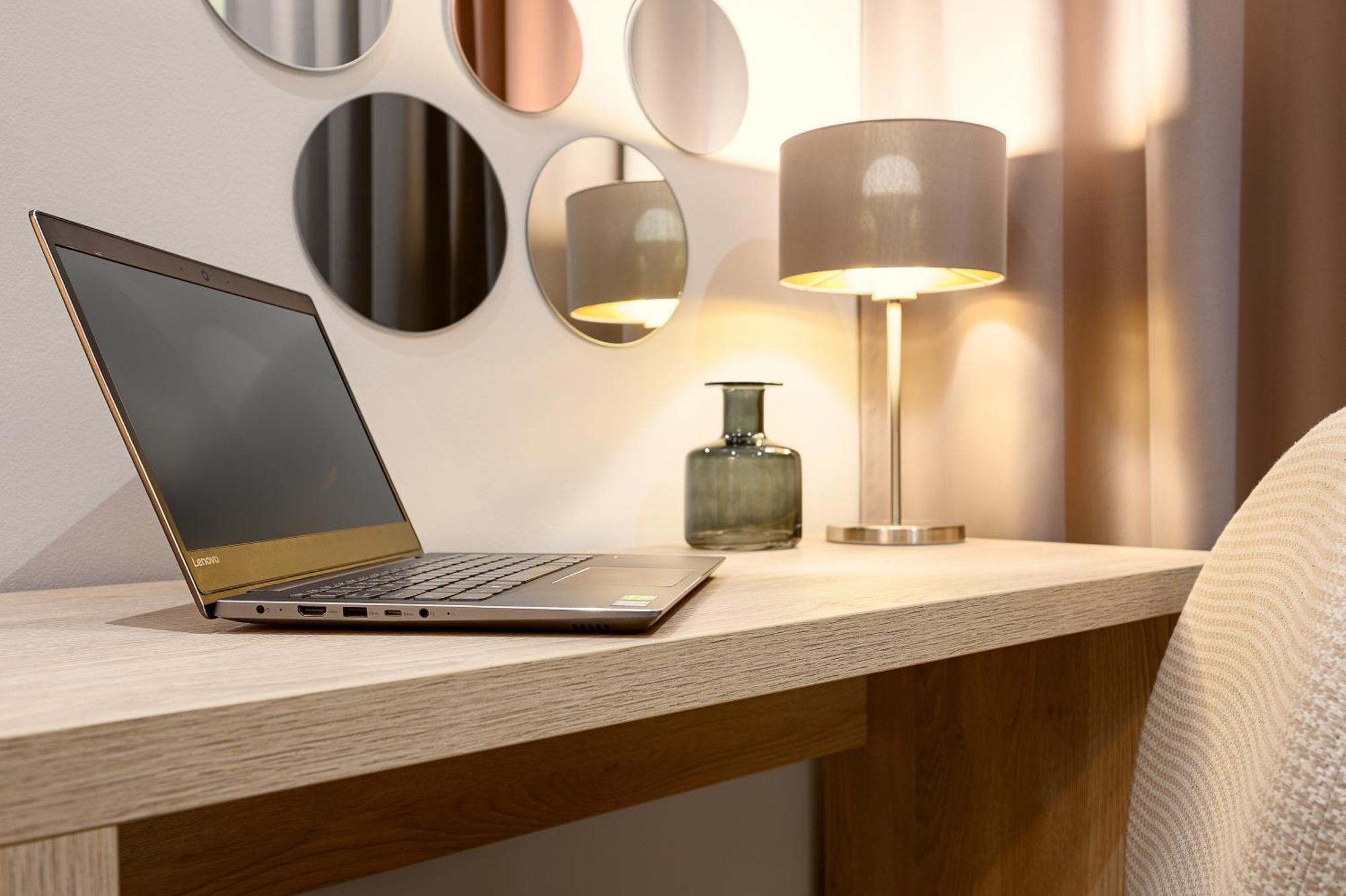 Dozsa Residence Oradea Luaran gambar