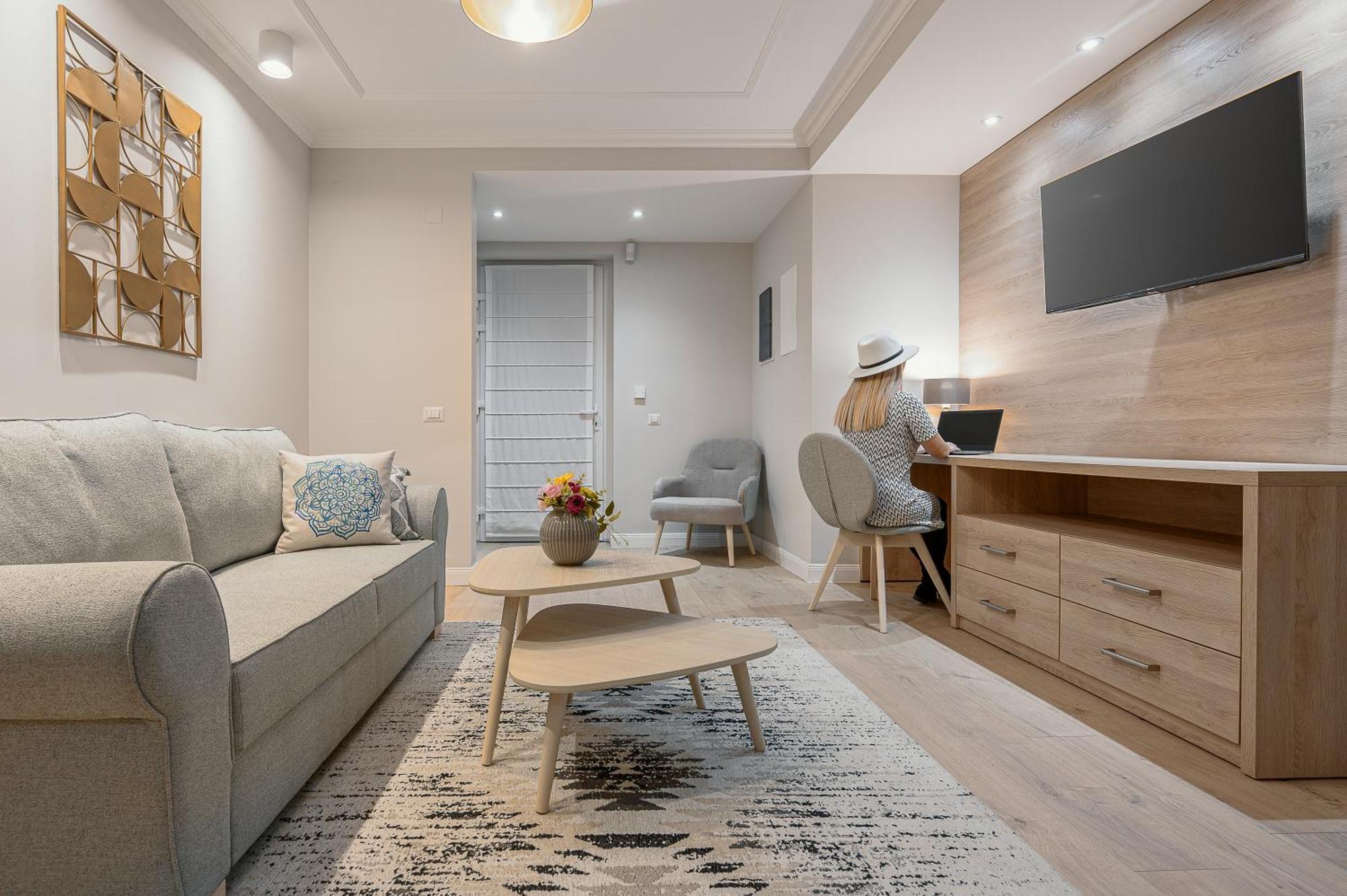 Dozsa Residence Oradea Luaran gambar